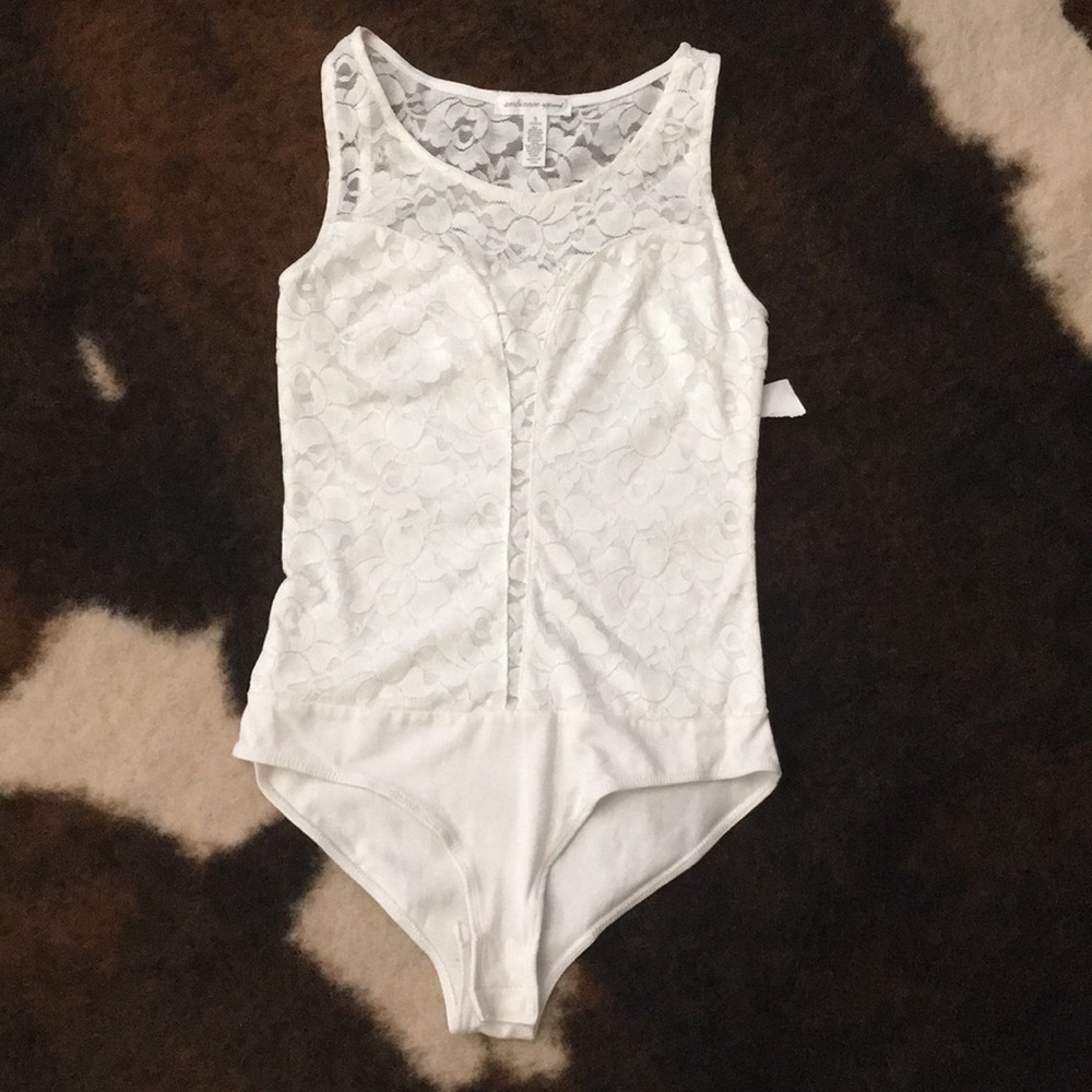 White lace body suit
